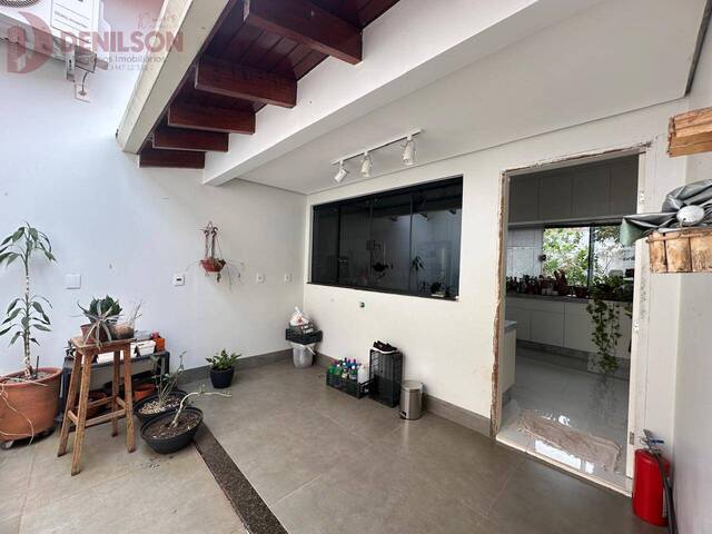#1241 - Casa para Venda em Tangará da Serra - MT - 2